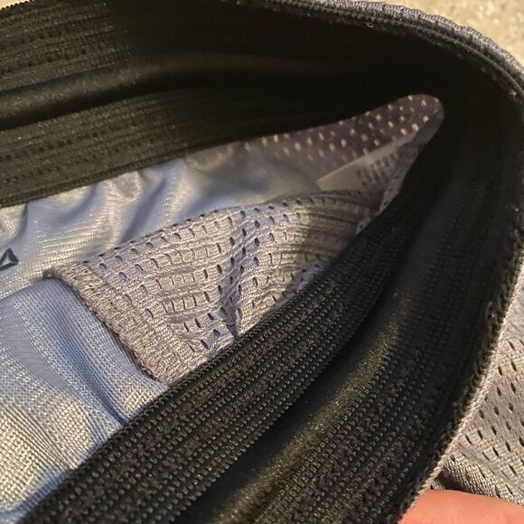 REEBOK ATHLETIC SHORT SIZE M (10-12) BOYS - Picture 3 of 5